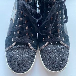 Steve Madden “Savior” high top size 10